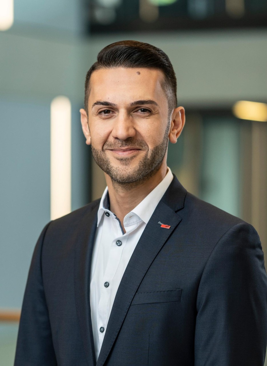 Firat Günes, Leiter Vertrieb